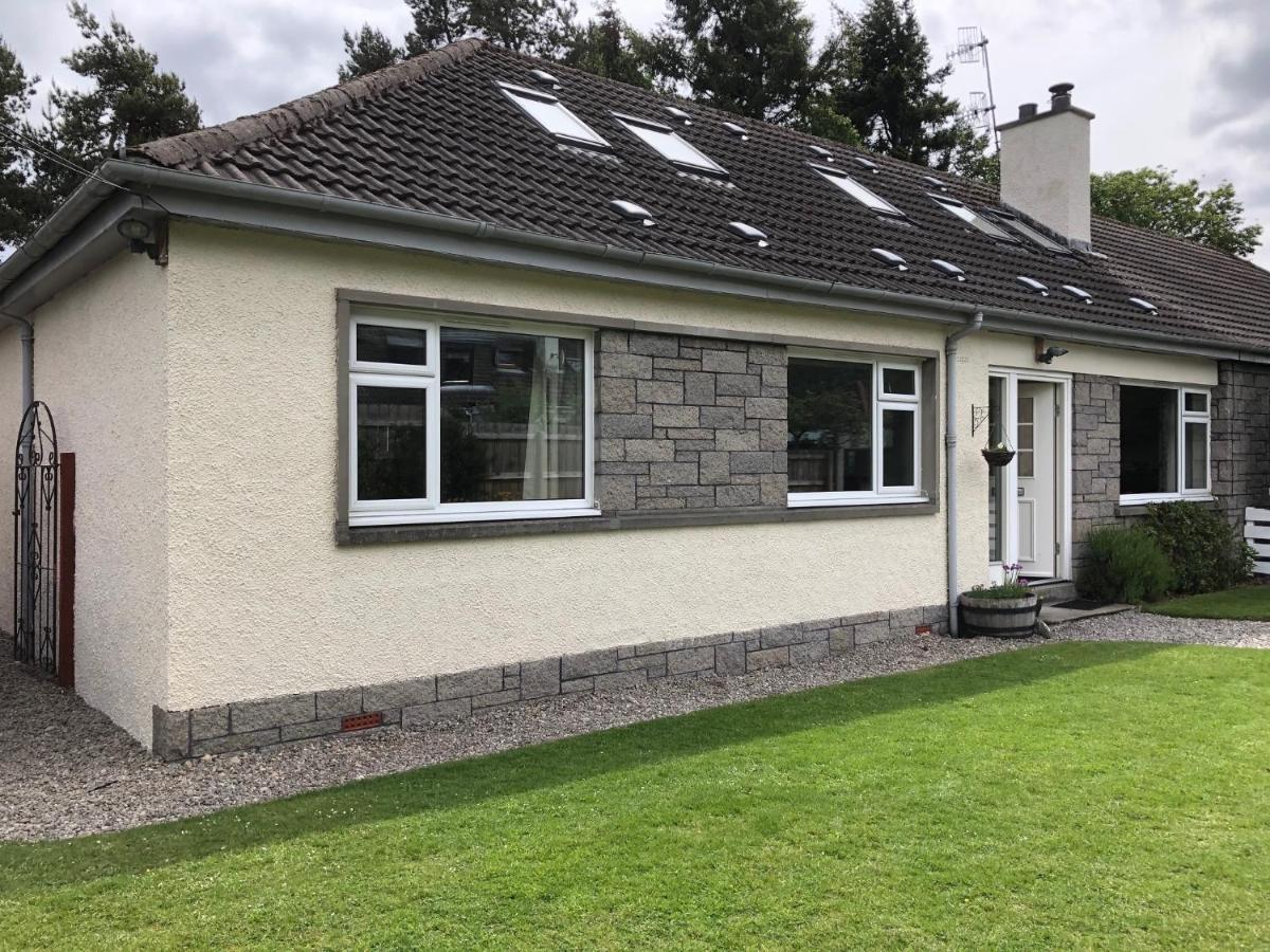 21 Craig Na Gower Avenue Villa Aviemore Buitenkant foto